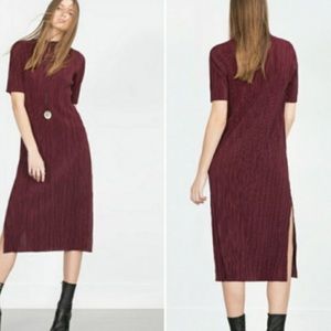 Zara Ribbed Midi Mock Neck Dress in Maroon